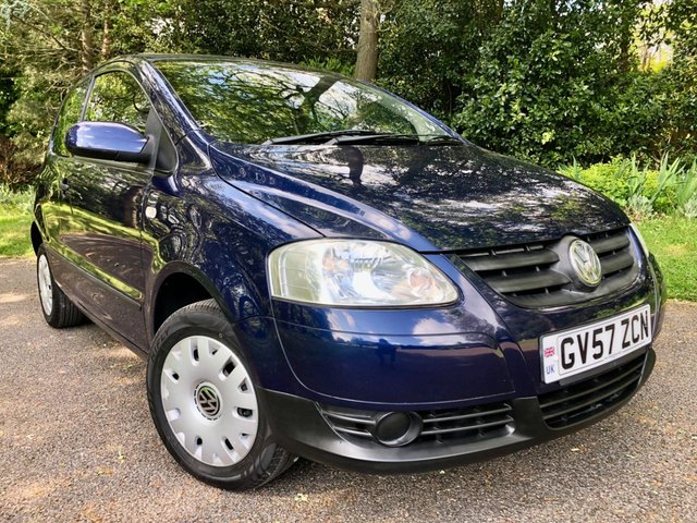2007 57 Volkswagen Fox 1.2 URBAN 6V 3d 54 BHP ONLY 2 OWNERS {LAST OWNER SINCE 2011} WITH ONLY 54,000 MILES AND GREAT SERVICE//FACTORY GLASS SUNROOF//REAR PARKING SENSORS
