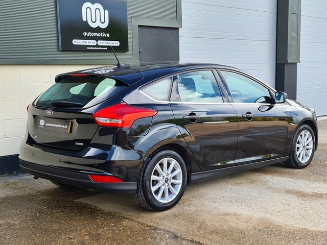 View our FORD FOCUS