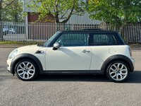 USED 2010 10 MINI HATCH COOPER 1.6 COOPER D 3d 108 BHP 
