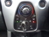 USED 2021 21 TOYOTA AYGO 1.0 VVT-I X-PLAY TSS 5d 69 BHP www.suffolkcarcentre.co.uk - Located at Ilketshall