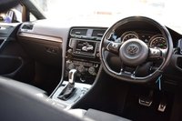USED 2016 66 VOLKSWAGEN GOLF 2.0 R DSG 5d 298 BHP STAGE 1 365BHP / LAPIZ BLUE