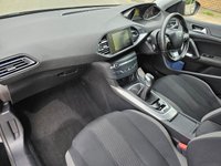 USED 2015 15 PEUGEOT 308 1.2 PURETECH S/S ACTIVE 5d 110 BHP VO15EFK PEUGEOT 308 1.2 PURETECH S/S ACTIVE 5d 110 BHP