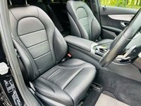 USED 2015 65 MERCEDES-BENZ C-CLASS 2.1 C220 D AMG LINE PREMIUM 5d 170 BHP AUTOMATIC PANORAMIC SUNROOF SATELLITE NAVIGATION HEATED FRONT SEATS WITH MEMORY FUNCTION IMMACULATE CONDITION