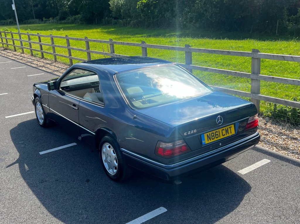 USED 1996 N MERCEDES-BENZ E-CLASS E220 // 2.2 150 BHP // W124 // Pillarless Coupe // 2d // px swap 