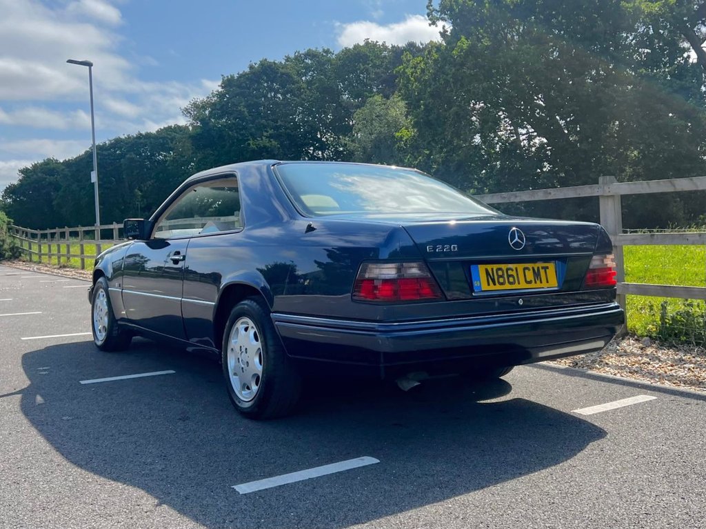 USED 1996 N MERCEDES-BENZ E-CLASS E220 // 2.2 150 BHP // W124 // Pillarless Coupe // 2d // px swap 