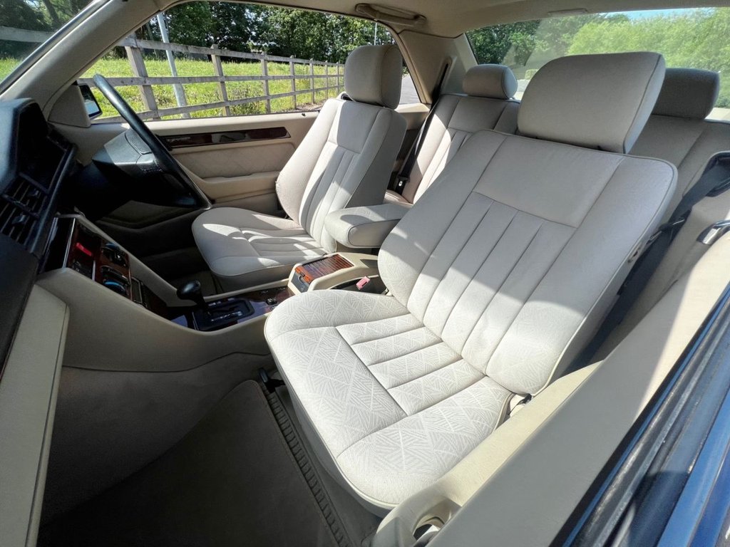 USED 1996 N MERCEDES-BENZ E-CLASS E220 // 2.2 150 BHP // W124 // Pillarless Coupe // 2d // px swap 