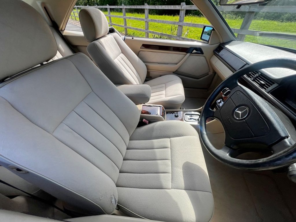 USED 1996 N MERCEDES-BENZ E-CLASS E220 // 2.2 150 BHP // W124 // Pillarless Coupe // 2d // px swap 