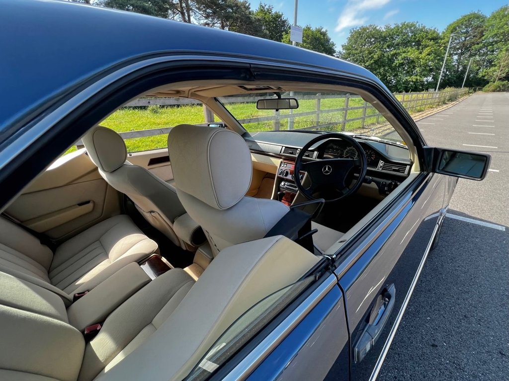 USED 1996 N MERCEDES-BENZ E-CLASS E220 // 2.2 150 BHP // W124 // Pillarless Coupe // 2d // px swap 