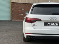 USED 2017 67 AUDI A4 S4 Quattro (354) V6 Turboharger 5dr Avant 8 speed Tip Tronic Automatic Euro 6 (Navigation / Fine Nappa Leather) NATIONWIDE DELIVERY - RESERVE ONLINE TODAY