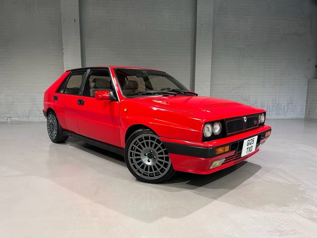 View our Lancia Delta 2.0 INTEGRALE 16V