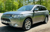 USED 2015 15 MITSUBISHI OUTLANDER 2.0 PHEV GX 4H 5d 162 BHP &pound;0 ROAD TAX / SATELLITE NAVIGATION / ELECTRIC SUNROOF / FULL SERVICE HISTORY