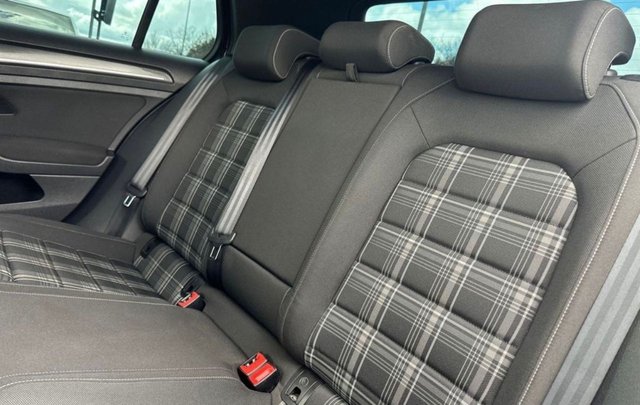 2018 VOLKSWAGEN GOLF - Photo 5