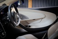 USED 2020 70 MCLAREN GT 4.0 V8 SSG 2d 612 BHP STUNNING COLOUR COMBINATION, FULL MCLAREN HISTORY, HUGE SPEC, FRONT LIFT, ELECTROCHROMATIC PAN ROOF, SPORTS EXHAUST, 570 LITRES OF LUGGAGE SPACE