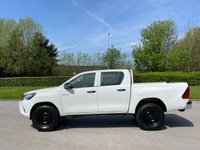 USED 2017 66 TOYOTA HI-LUX 2.4 ACTIVE 4WD D-4D DCB 148 BHP PRICE 13750 + VAT 2850 TOTAL 17100