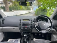 USED 2009 KIA CEED 1.6 GS CRDI 5d 89 BHP 