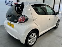 USED 2011 61 TOYOTA AYGO 1.0 VVT-i Go Hatchback 5dr Petrol Manual Euro 5 (67 ps) Sat Nav, &pound;20 TAX!, AUX, A/C