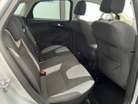 USED 2011 11 FORD FOCUS 1.6 ZETEC 5d 124 BHP Privacy Glass, Bluetooth, AUX