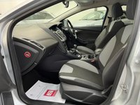 USED 2011 11 FORD FOCUS 1.6 ZETEC 5d 124 BHP Privacy Glass, Bluetooth, AUX