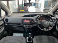 USED 2014 64 TOYOTA YARIS 1.33 Dual VVT-i Sport Hatchback 5dr Petrol Manual Euro 5 Euro 5 (99 ps) DAB-Bluetooth-Reverse Camera