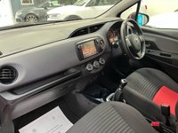 USED 2014 64 TOYOTA YARIS 1.33 Dual VVT-i Sport Hatchback 5dr Petrol Manual Euro 5 Euro 5 (99 ps) DAB-Bluetooth-Reverse Camera