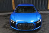 USED 2016 16 AUDI R8 5.2 V10 PLUS QUATTRO 2d 602 BHP FULL AUDI HISTORY, CARBON EXTERIOR PACK, COMFORT & SOUND PACK, B&O STEREO, REAR CAMERA, OVER &pound;30K OF OPTIONS