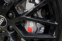 USED 2016 16 AUDI R8 5.2 V10 PLUS QUATTRO 2d 602 BHP FULL AUDI HISTORY, CARBON EXTERIOR PACK, COMFORT & SOUND PACK, B&O STEREO, REAR CAMERA, OVER &pound;30K OF OPTIONS