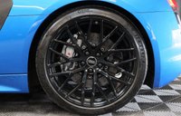 USED 2016 16 AUDI R8 5.2 V10 PLUS QUATTRO 2d 602 BHP FULL AUDI HISTORY, CARBON EXTERIOR PACK, COMFORT & SOUND PACK, B&O STEREO, REAR CAMERA, OVER &pound;30K OF OPTIONS