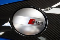 USED 2016 16 AUDI R8 5.2 V10 PLUS QUATTRO 2d 602 BHP FULL AUDI HISTORY, CARBON EXTERIOR PACK, COMFORT & SOUND PACK, B&O STEREO, REAR CAMERA, OVER &pound;30K OF OPTIONS