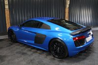 USED 2016 16 AUDI R8 5.2 V10 PLUS QUATTRO 2d 602 BHP FULL AUDI HISTORY, CARBON EXTERIOR PACK, COMFORT & SOUND PACK, B&O STEREO, REAR CAMERA, OVER &pound;30K OF OPTIONS