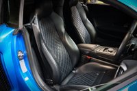 USED 2016 16 AUDI R8 5.2 V10 PLUS QUATTRO 2d 602 BHP FULL AUDI HISTORY, CARBON EXTERIOR PACK, COMFORT & SOUND PACK, B&O STEREO, REAR CAMERA, OVER &pound;30K OF OPTIONS