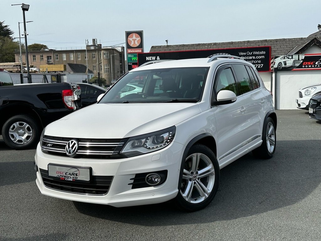 USED 2013 VOLKSWAGEN TIGUAN 2.0 R LINE TDI BLUEMOTION TECHNOLOGY 4MOTION 5d 139 BHP GREAT SPEC,EXCELLENT CONDITION