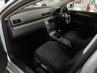 USED 2012 12 VOLKSWAGEN PASSAT 2.0 SE TDI BLUEMOTION TECHNOLOGY 5d 139 BHP 586L BOOT CAPACITY