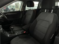 USED 2012 12 VOLKSWAGEN PASSAT 2.0 SE TDI BLUEMOTION TECHNOLOGY 5d 139 BHP 586L BOOT CAPACITY
