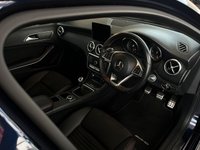 USED 2017 17 MERCEDES-BENZ A-CLASS 2.1 A 200 D AMG LINE 5d 134 BHP AMG LINE SPECIFICATION