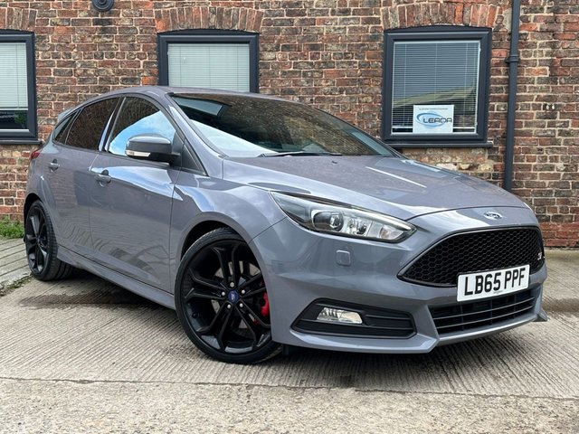 2016 65 Ford Focus 2.0 ST-3 5d 247 BHP