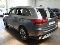 USED 2020 20 MITSUBISHI OUTLANDER 2.0 EXCEED 5d 148 BHP 7 SEATS SAT NAV LEATHER CAMERA 1 OWNER MITSUBISHI WARRANTY TILL JULY 2025