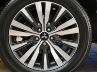 USED 2020 20 MITSUBISHI OUTLANDER 2.0 EXCEED 5d 148 BHP 7 SEATS SAT NAV LEATHER CAMERA 1 OWNER MITSUBISHI WARRANTY TILL JULY 2025