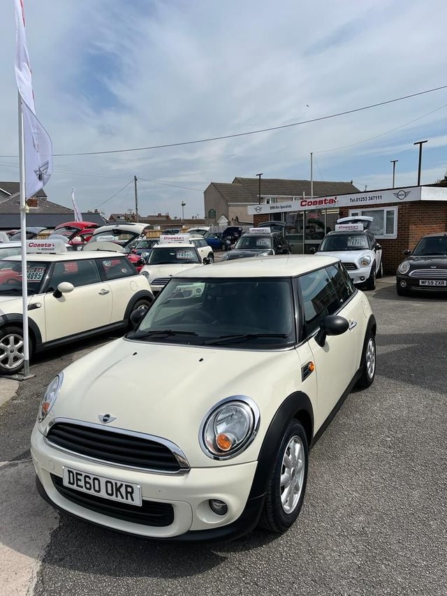 2010 MINI HATCH FIRST