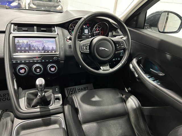 2019 JAGUAR E-PACE - Photo 5