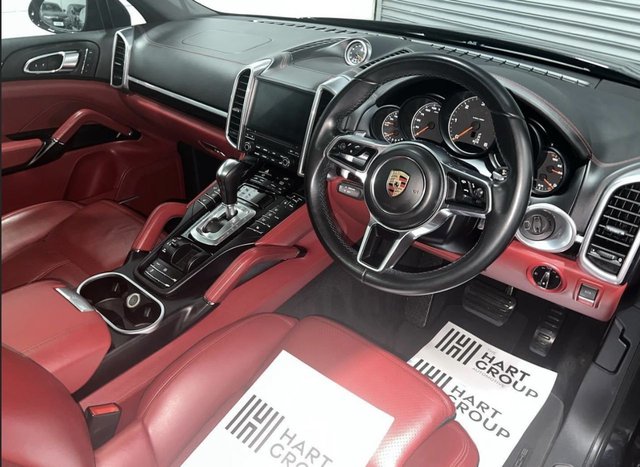 2016 PORSCHE CAYENNE - Photo 4