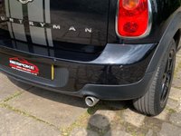 USED 2013 13 MINI COUNTRYMAN 1.6 COOPER 5d 122 BHP 2013 MINI COOPER COUNTRYMAN 1.6 SUV 5DR - VERY LOW MILEAGE - 1 FORMER KEEPER - SERVICE HISTORY - 17 INCH GLOSS BLACK UPGRADE ALLOYS - VERSATILE MPV