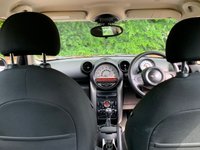 USED 2013 13 MINI COUNTRYMAN 1.6 COOPER 5d 122 BHP 2013 MINI COOPER COUNTRYMAN 1.6 SUV 5DR - VERY LOW MILEAGE - 1 FORMER KEEPER - SERVICE HISTORY - 17 INCH GLOSS BLACK UPGRADE ALLOYS - VERSATILE MPV