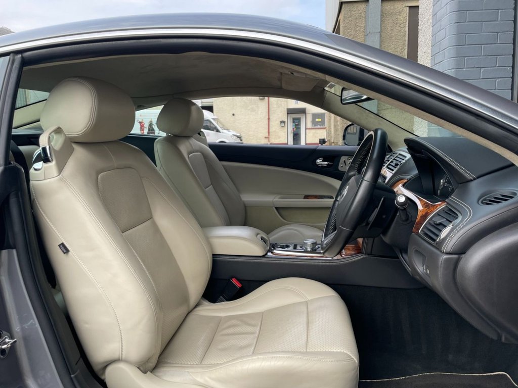 USED 2010 10 JAGUAR XK 5.0 XK PORTFOLIO 2d 385 BHP 