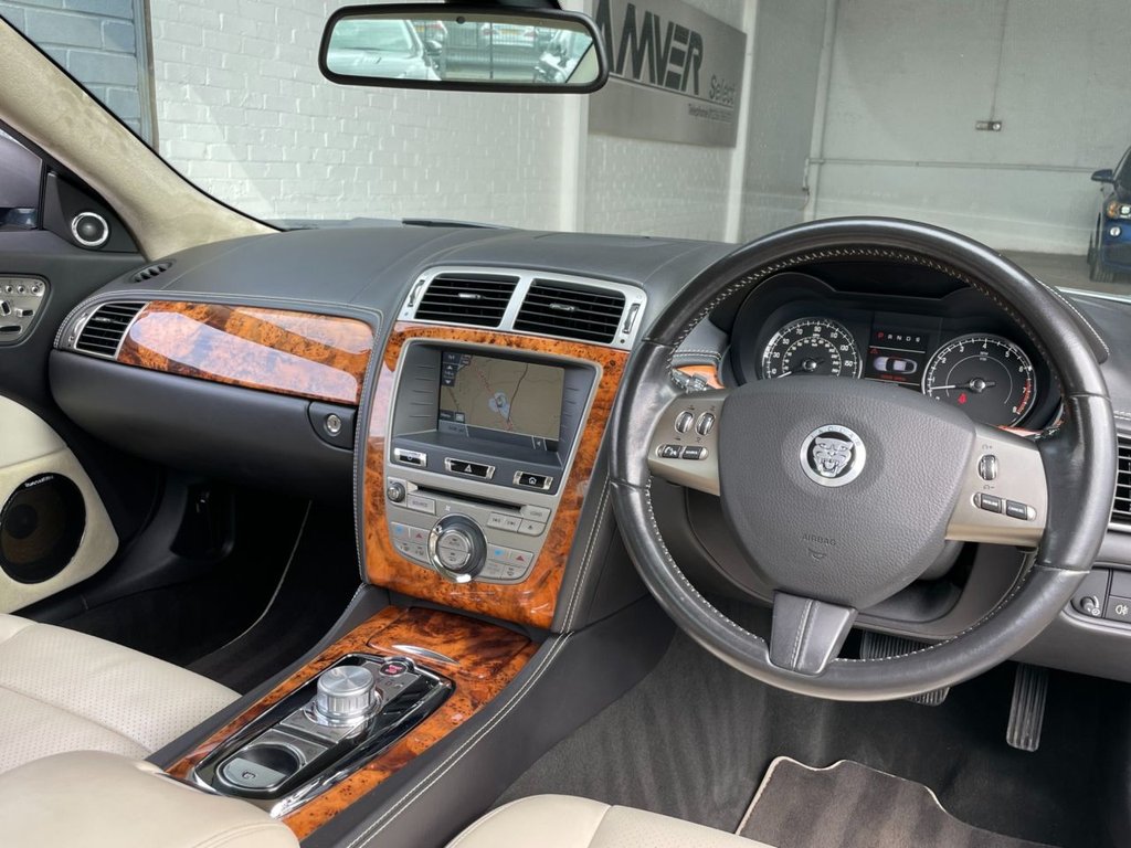 USED 2010 10 JAGUAR XK 5.0 XK PORTFOLIO 2d 385 BHP 