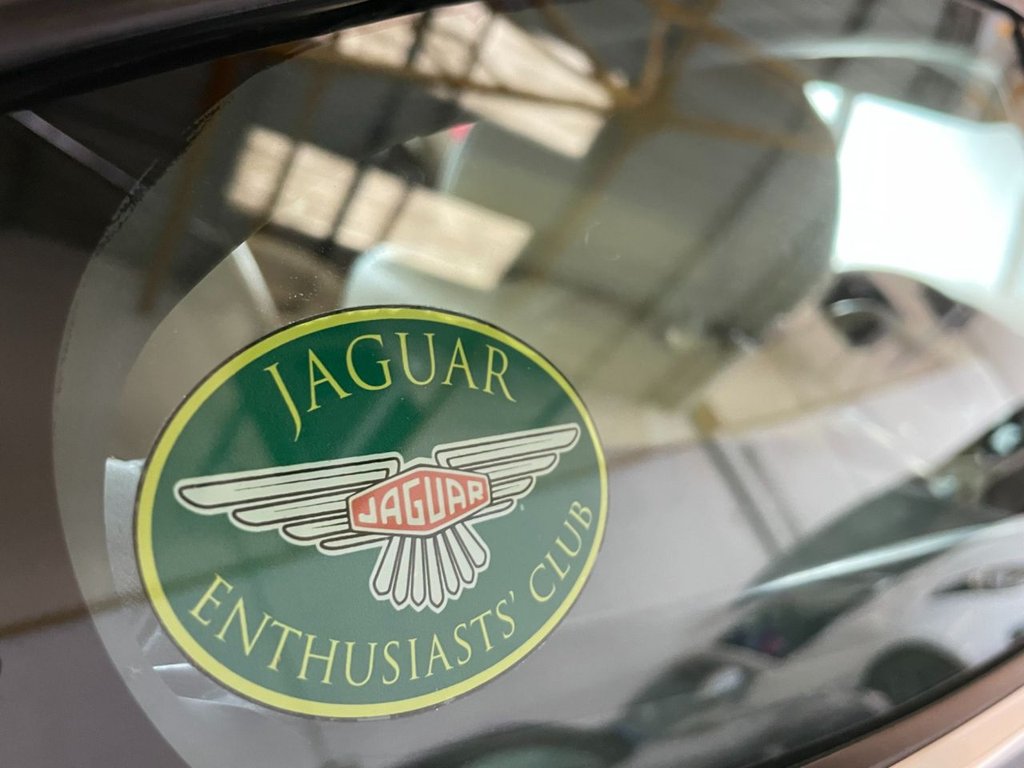 USED 2010 10 JAGUAR XK 5.0 XK PORTFOLIO 2d 385 BHP 