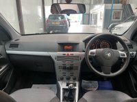 USED 2009 09 VAUXHALL ASTRA 1.6i 16v Club Hatchback 5dr Petrol Manual (155 g/km, 113 bhp) A/C,8Service Stamps,Low Miles!
