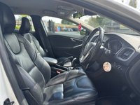 USED 2012 12 VOLVO V40 1.6 D2 SE LUX NAV 5d 113 BHP 