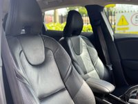 USED 2012 12 VOLVO V40 1.6 D2 SE LUX NAV 5d 113 BHP 