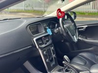 USED 2012 12 VOLVO V40 1.6 D2 SE LUX NAV 5d 113 BHP 