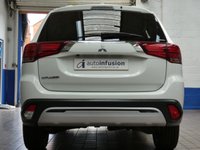 USED 2020 20 MITSUBISHI OUTLANDER 2.0 EXCEED 5d 148 BHP 7 SEATS SAT NAV LEATHER CAMERA LOW MILEAGE MITSUBISHI WARRANTY TILL MARCH 2025